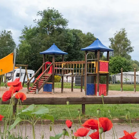 度假居 Sleep Space 3 - Tiny Spot Suedpfalz Rülzheim